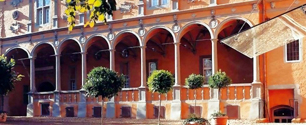 Schloss Rheydt Mönchengladbach Frontansicht bei Rechtsanwalt Bruchmann